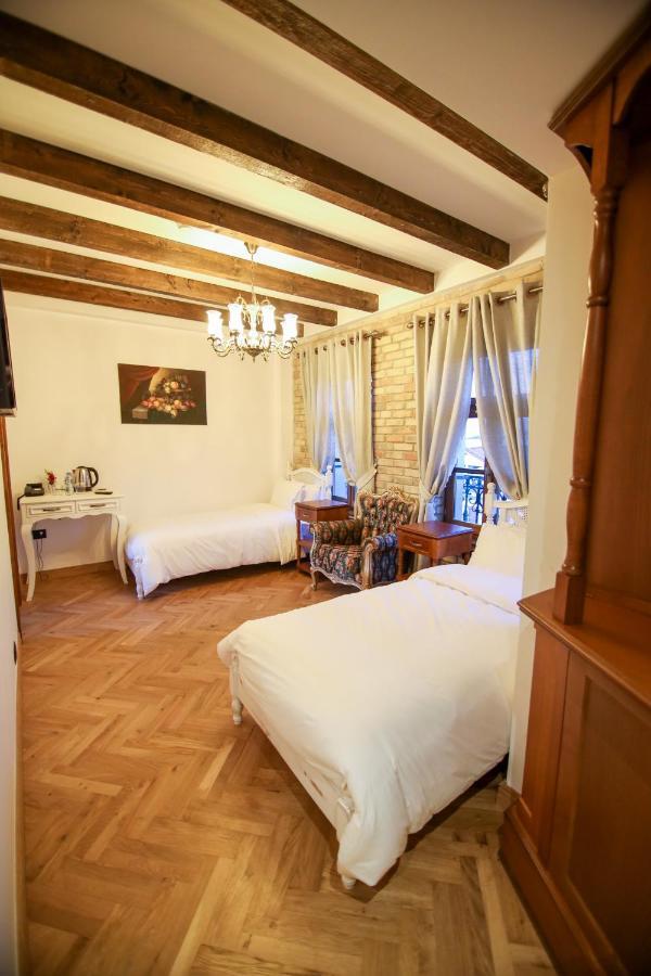 Vila Sonnet Hotel Korça Kültér fotó